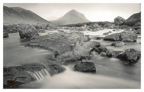  Marsco from the Sligachan River (25KB) 